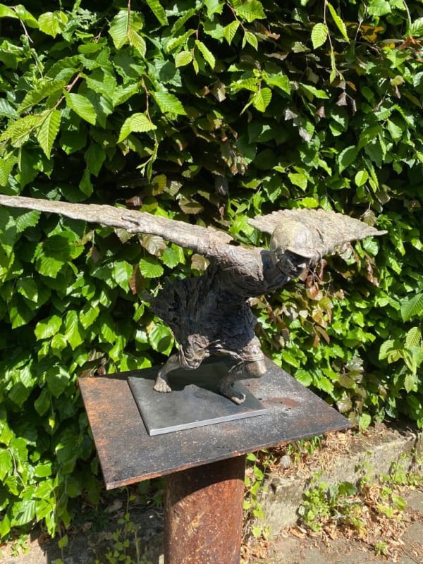 Icarus lieven d'haese contemporary bronze sculpture a boy flying sculpture child sculpture childhood fly sculpture Art Yi garden sculpture garden art design art gallery in brussels