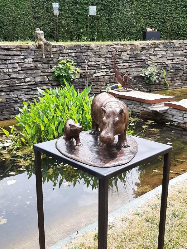 Sur la berge / On the shore