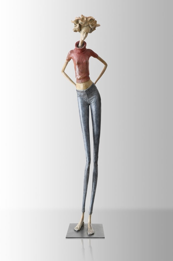 why not woman sculpture figurative sculpture contemporary art Hedwige Leroux Art Yi gallery Brussels art gallery