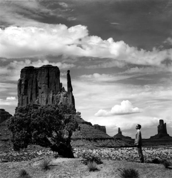 Tseng Kwong Chi, Monument Valley, Arizona (Facing Rock), 1987