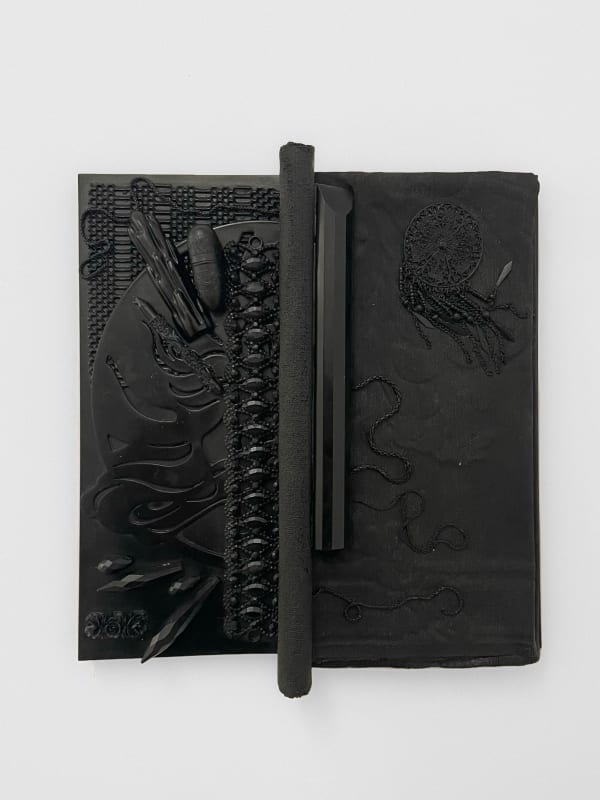 Homonymes I (édition en élastomère, motifs stylisés)