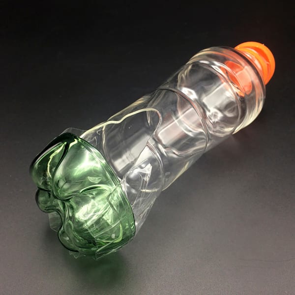Patty Chang 张怡, Transparent green/ clear w/ orange cap 透明的绿色／通透的白色／橘色盖子, 2017