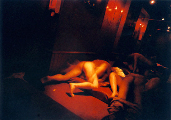 Jean-Christian Bourcart 让·克里斯蒂安·布卡尔, Forbidden City Paritouze 3 levrettes, 1, 2/15 禁城, 1998 - 2001