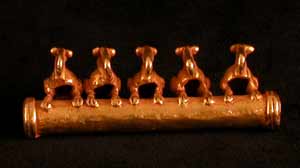 Gold Tubular Pendant Featuring Five Parrots