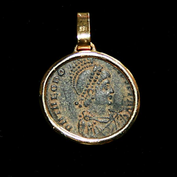 Gold Pendant with Bronze Coin of Emperor Theodosius the Great