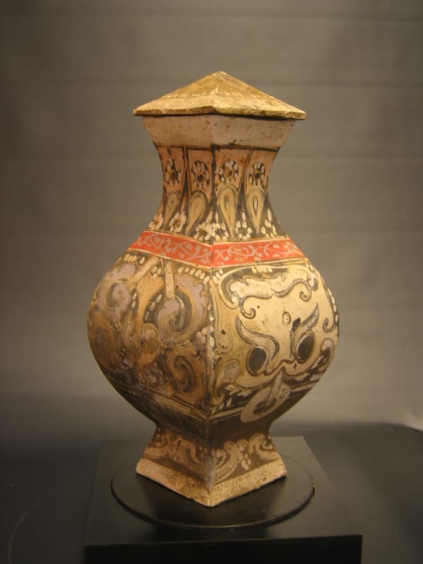 A Han Dynasty Painted Pottery 'Fang-Hu'