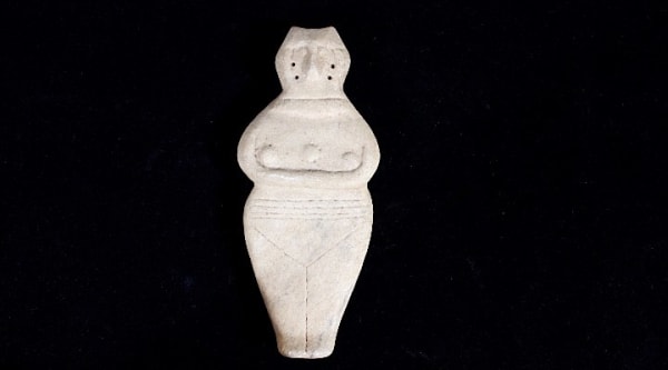 Anatolian marble three-breasted figurine
