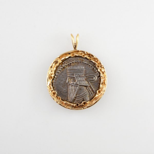Gold Pendant with Parthian Silver Coin of King Mithradates IV