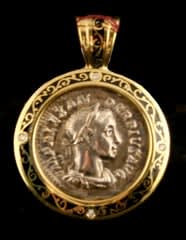 18 Karat Gold Pendant with Diamonds Featuring a Roman Silver Denarius of Emperor Severus Alexander
