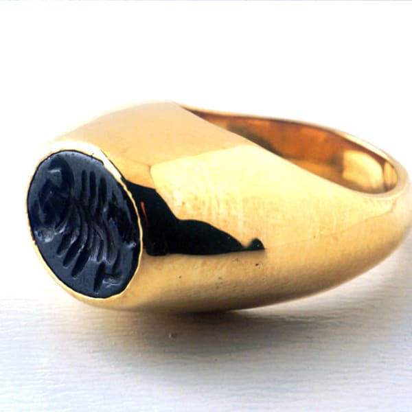Sassanian Hematite Intaglio Ring Depicting a Scorpion