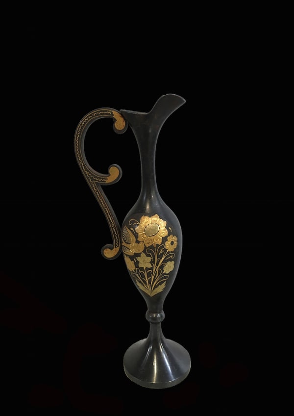 An Alhambra style gold inlaid vase