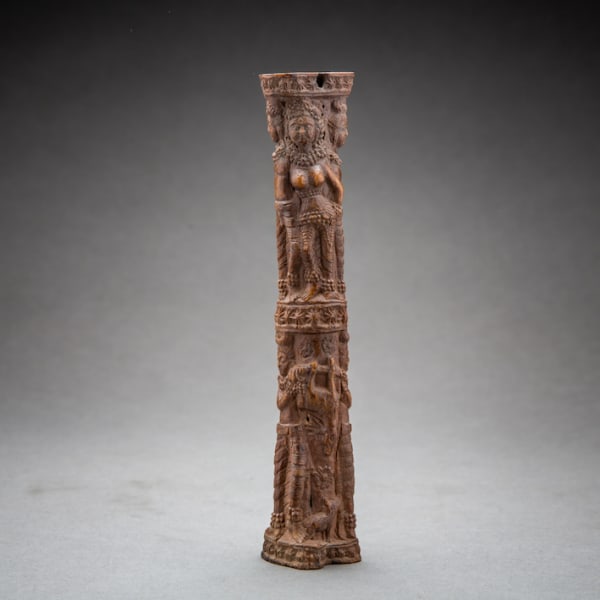 Shunga period carved bone