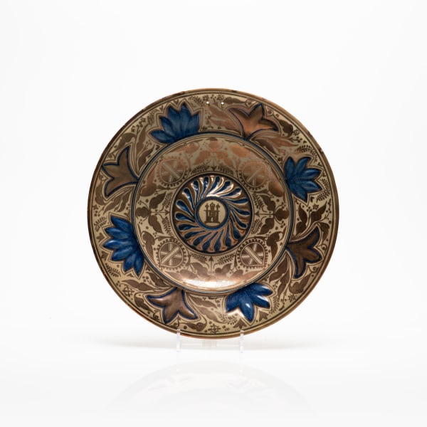 Hispano-Moresque wall charger