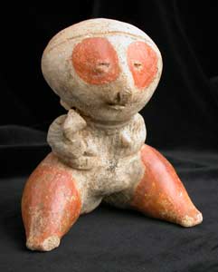 Chinesco Style (Type C) Nayarit Terracotta Sculpture of a Seated Mother with Child