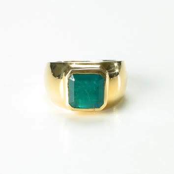 Cabachon Colombian Emerald