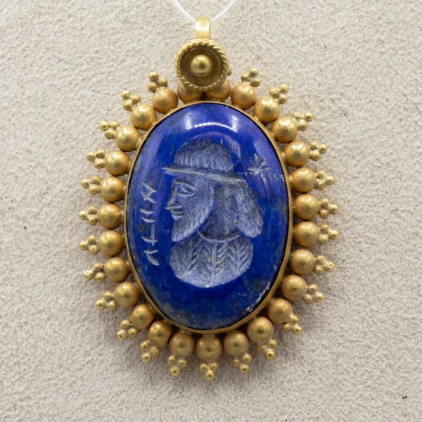 Sassanian Style Lapis Lazuli Intaglio Pendant in a Gold Mount