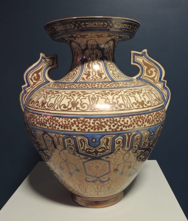 Hispano-Moresque globular vase