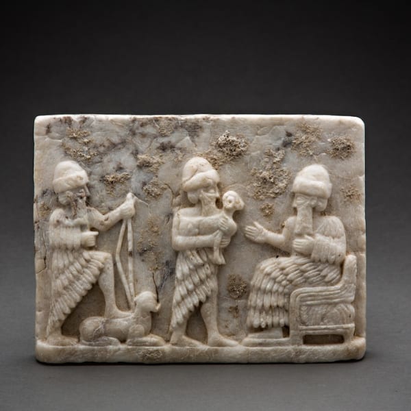 Sumerian relief plaque in calcite alabaster