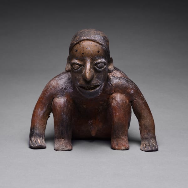 Ameca-Ezatlán Style Jalisco Terracotta Sculpture of a Squatting Hunchback