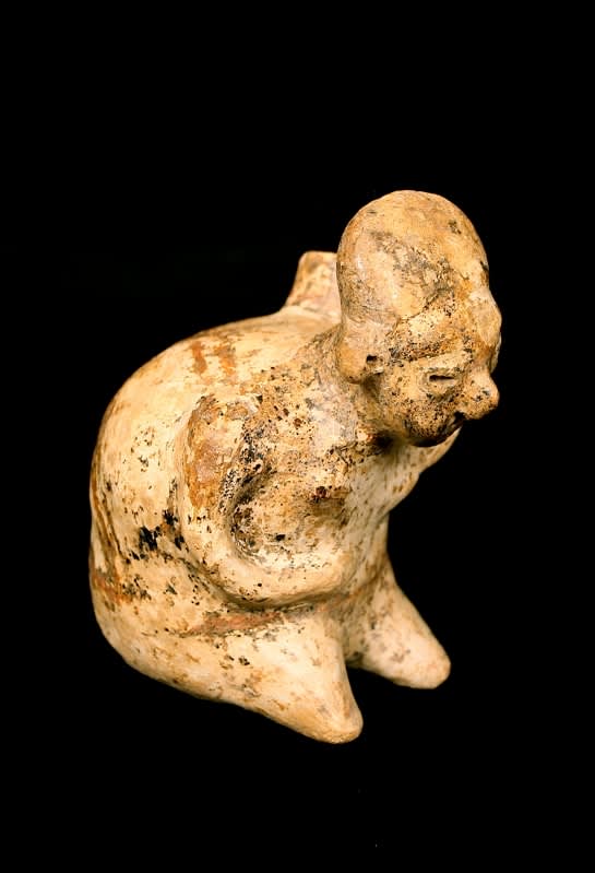 Nayarit Terracotta Sculpture of a Hunchback Carrying a Vessel on His Back