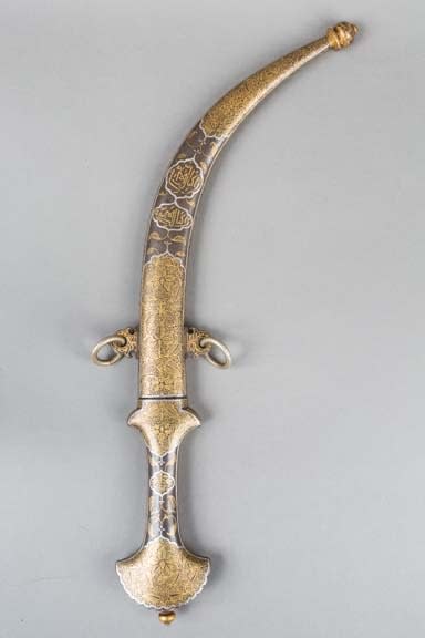 Damascened curved dagger and sheath
