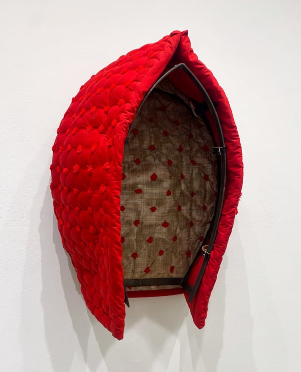 Teresa Serrano, Red Mountain, 1995