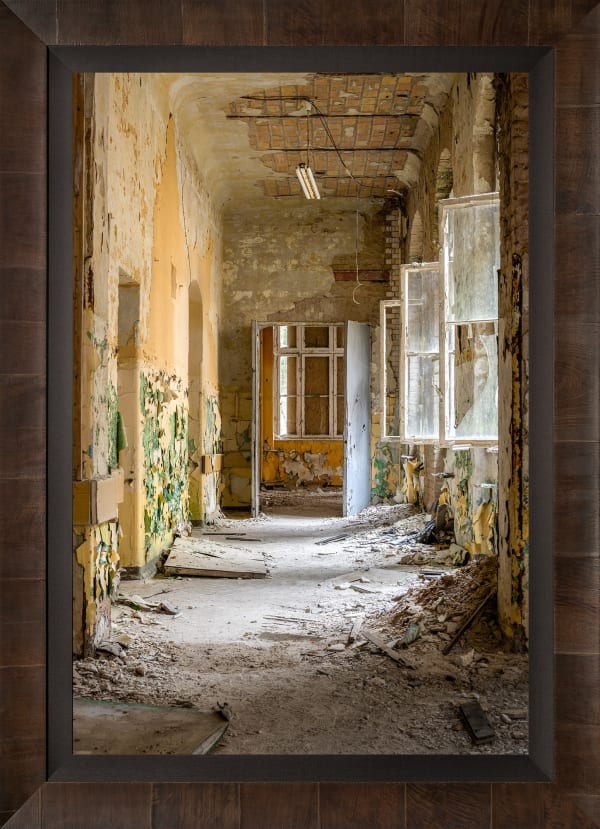 Mario Basner, Remnants of Time, Tabacchino Frame, Cigar Leaf, Black Liner