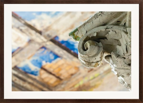 Mario Basner, Strength, Classic Brown Frame, White Liner