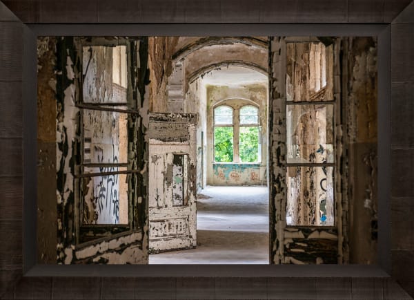 Mario Basner, Dubious Invitation, Tabacchino Frame, Dark Ash, Black Liner