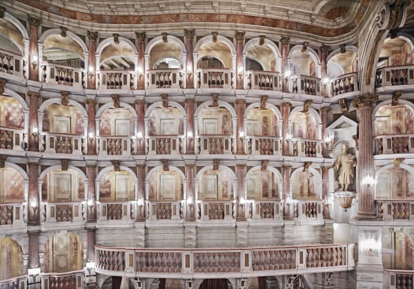 Candida Höfer, Teatro Scientifico Bibiena Mantova III 2010