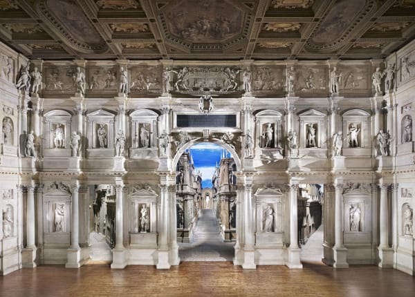 Candida Höfer, Teatro Olimpico Vicenza II 2010