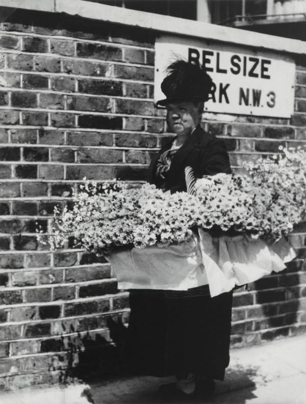 Bill Brandt, Flower Seller, Belsize Park, 1934