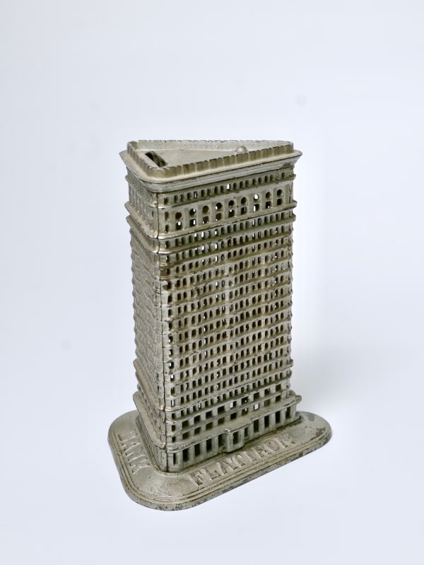 BANKS, Flat Iron Building Still Bank, New York City, circa 1915