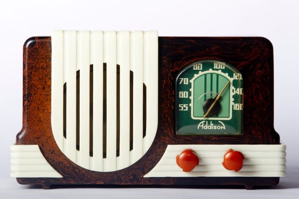Catalin Radio, Addison 2 Waterfall Grill, 1940