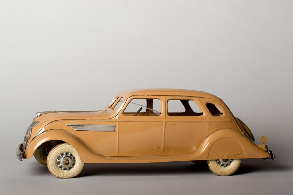 TOYS, Kingsbury 1936 Chrysler Airflow Sedan