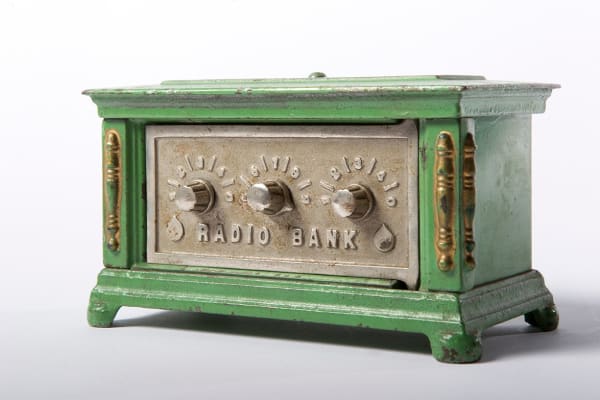 BANKS, RADIO STILL BANK