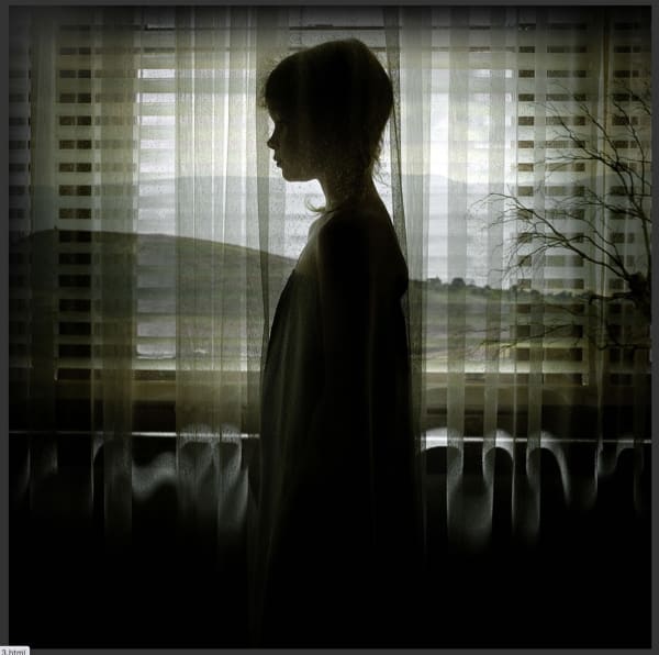 Jane Burton, Motherland #2, 2008