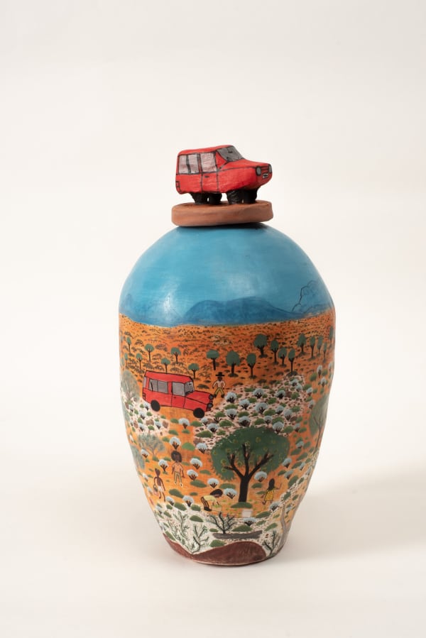 Andrea Pungkarta Rontji Mpaltjarta (bush orange/bushfruit story, 2024 terracotta and glazes 36 x 18 cm