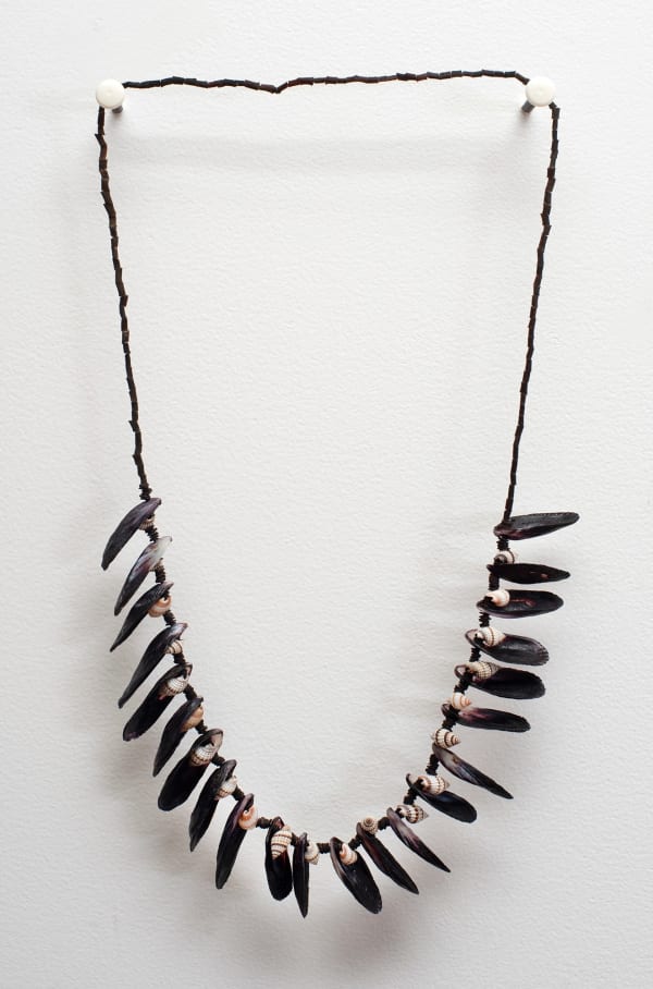 Tracy Purdon palawa necklace, 2022 mussel & whelk shells & sea kelp 88cm (overall length)