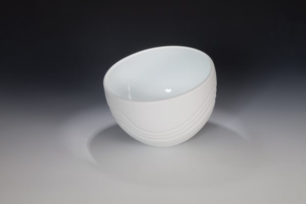 Les Blakebrough Surf's Up, 2017 tilted bowl 18 x 22cm