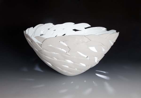 Les Blakebrough Fortescue Bay, 2015 Large oval kelp bowl, southern ice porcelain 32 x 59 x 44cm