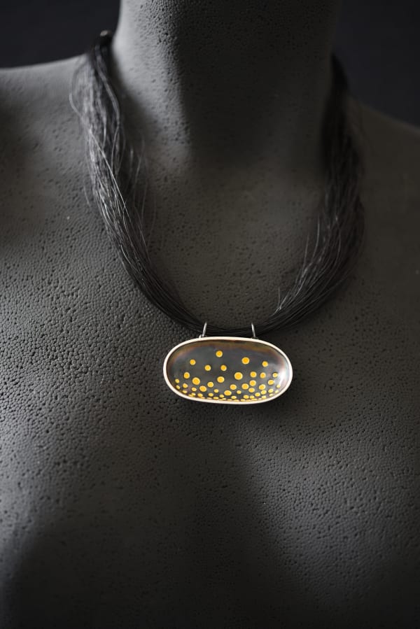 Margo Nelissen, Halssieraad