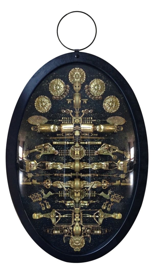 Carina Wagenaar - XXL Medaillon; Spine/Osiris, 2018