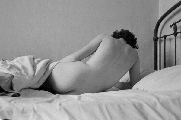 René Groebli, Liegender Akt II (#532B), Paris, Das Auge der Liebe, Vintage, 1952