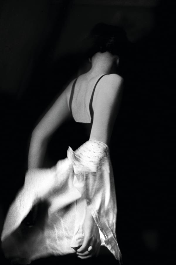 René Groebli, Undressing/Entkleiden (#516), Paris, Das Auge der Liebe, Vintage, 1952