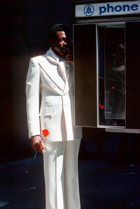 Thomas Hoepker, Man in White Suit, Fifth Avenue, New York, 1983