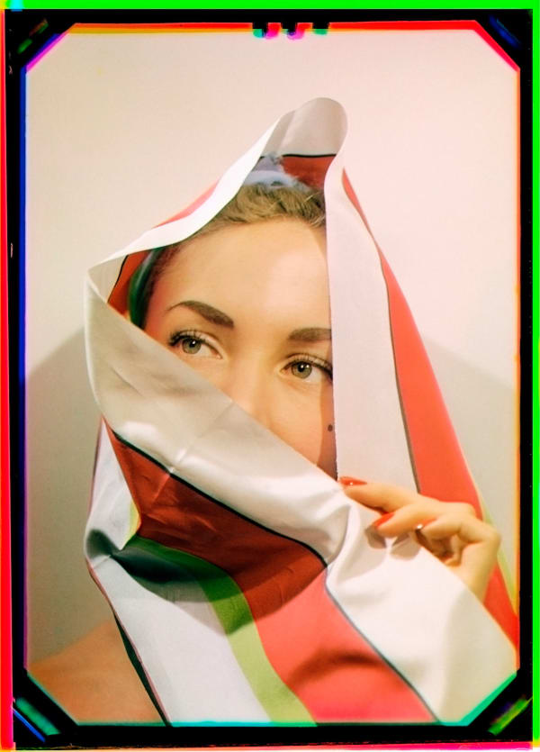 Werner Bischof, Model mit Stoff, Zürich, Schweiz, 1939