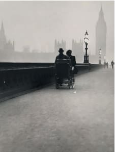 René Groebli, Couple with stroller on Westminster Bridge/Paar mit Kinderwagen auf Westminsterbrücke (#1200B), 1949