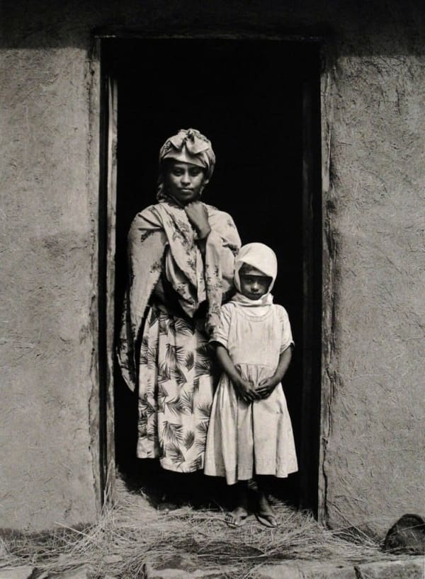 Chester Higgins Jr., Highland Homes are Mostly Constructed from Mud and Straw, July 06, 2006