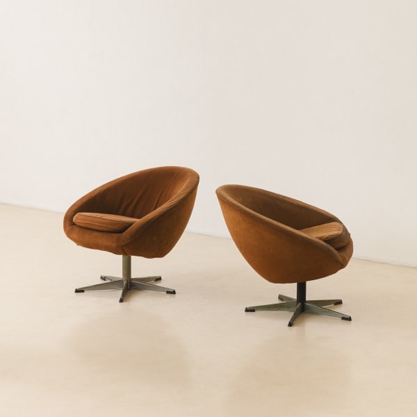 Unknown Artist, Round Armchair (2 units), 1970s